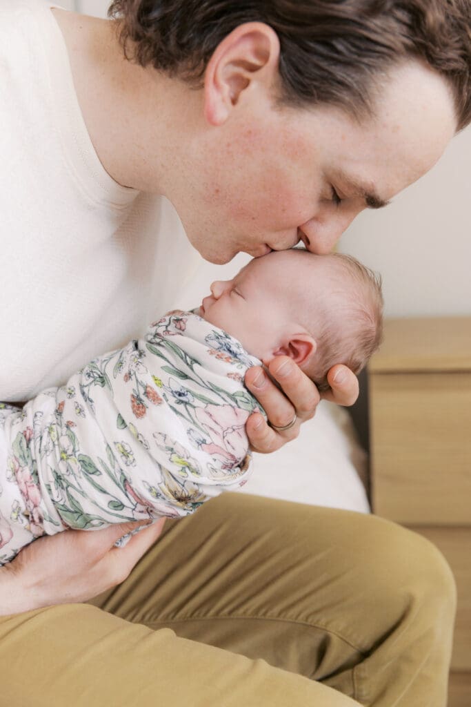 How to choose a family portrait photographer 12